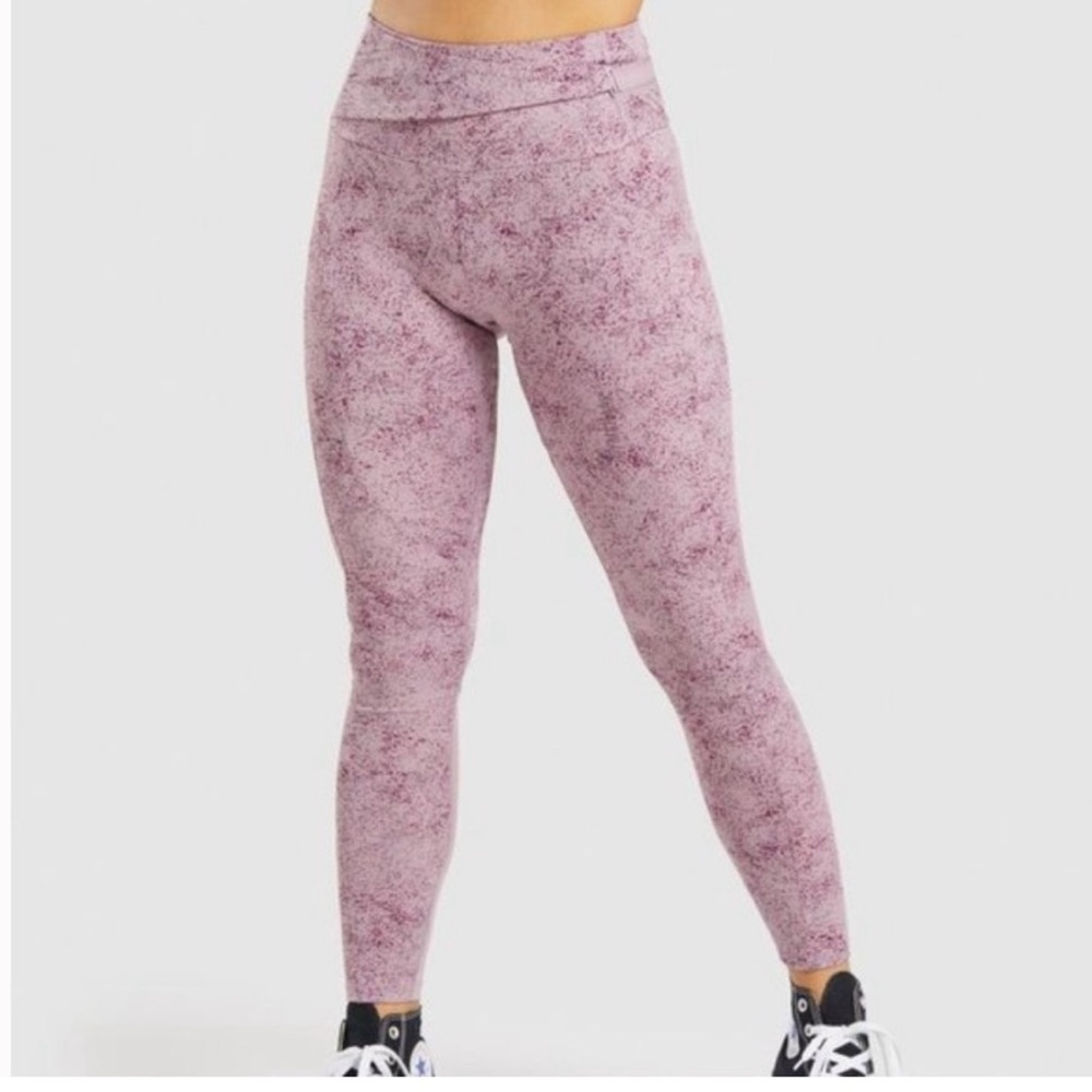 NWT Gymshark Chalk Leggings size XS in Mallow Purple - Adjustable Waist